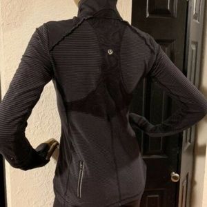 Lululemon Long Sleeve Shirt Half Zip Pullover 8